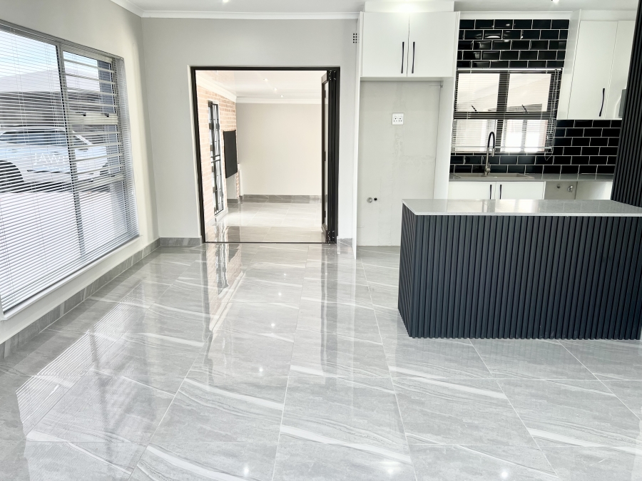 3 Bedroom Property for Sale in Bothasig Western Cape